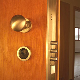 Vstupní bezpečnostní dveře do bytu NEXT SD 102